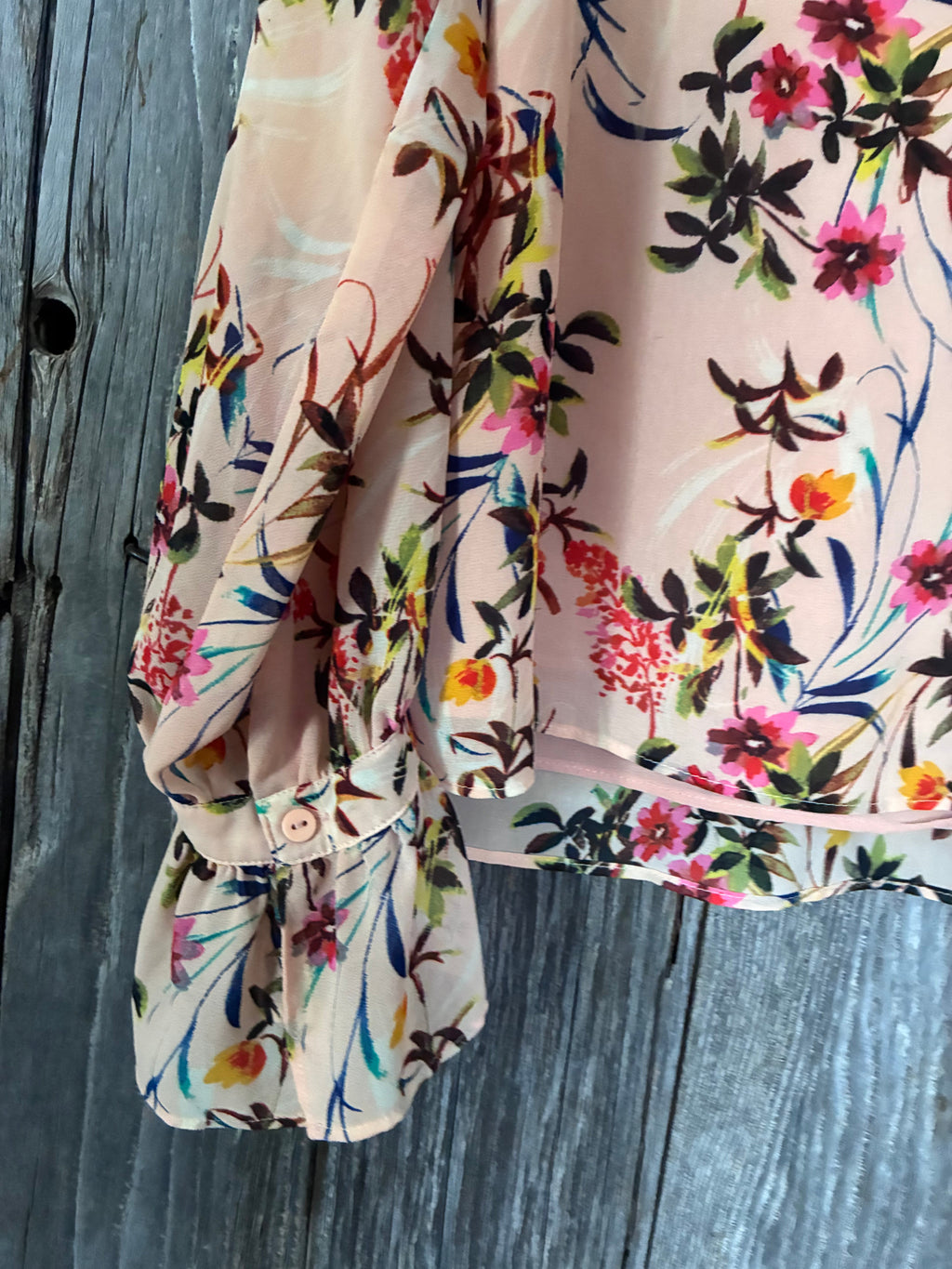 Rose + Olive Blush Floral Chiffon Blouse – Size M