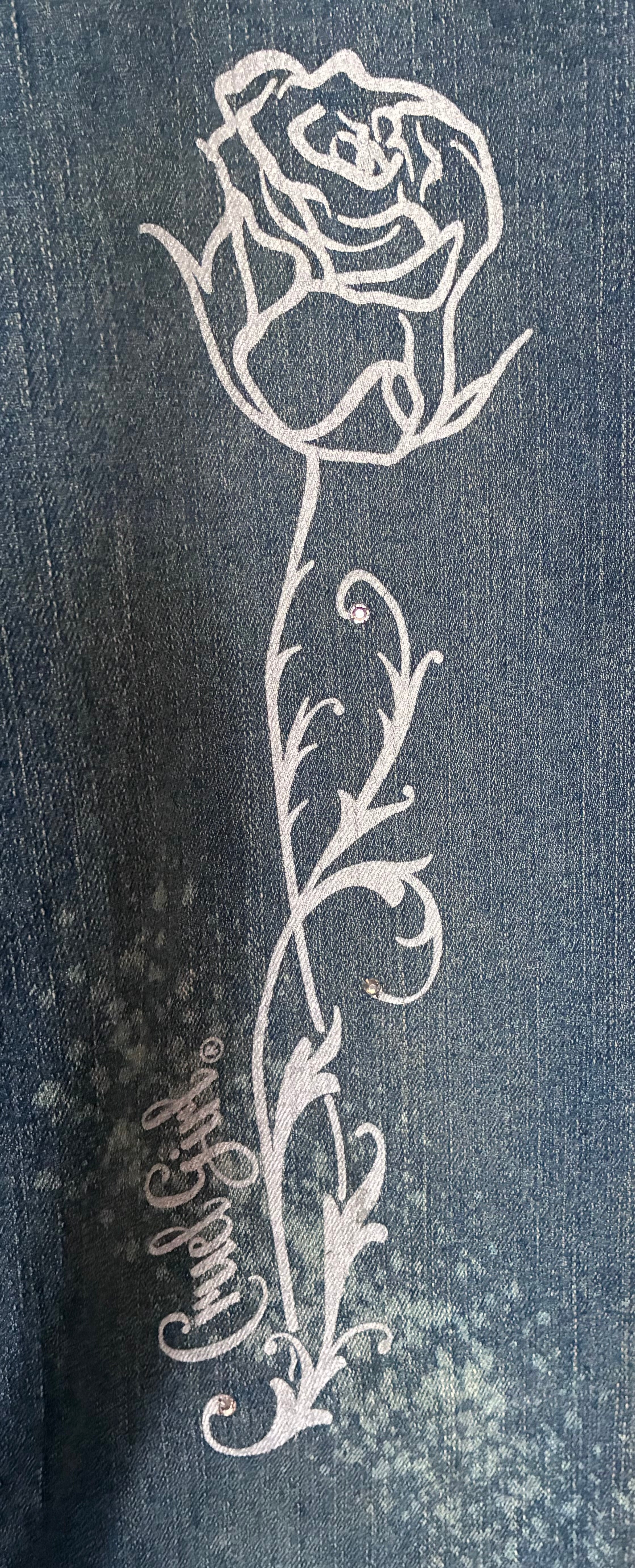 Cruel Girl Low Rise Bootcut Jeans – Bleach Splatter Rose Graphic – Size 11 Long
