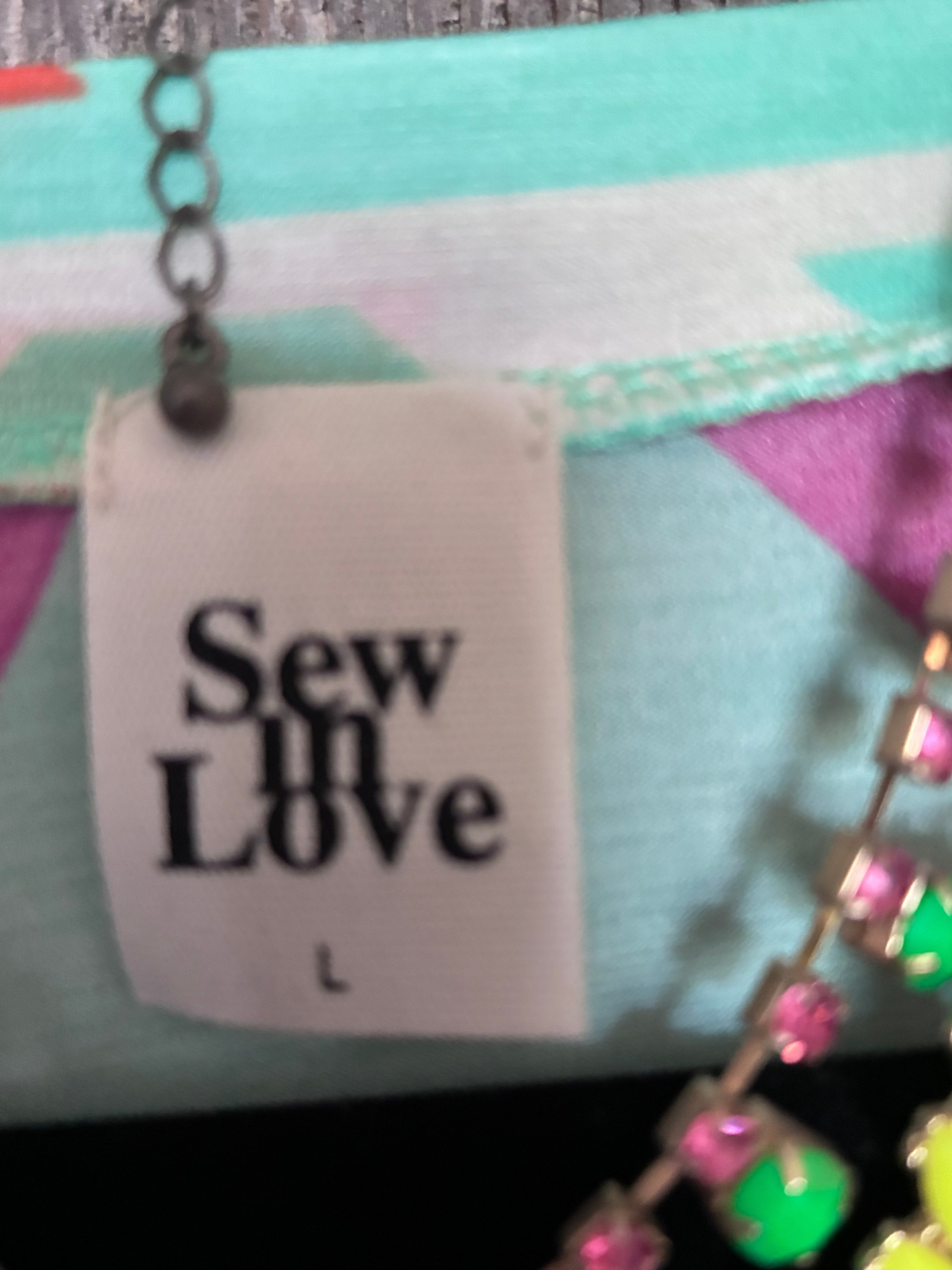 Sew In Love Aztec V-Neck Tee – Mint/Magenta/Orange (L)