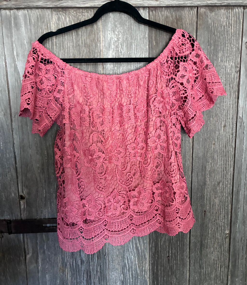 Cute Mode Coral Lace Off-Shoulder Top – XL