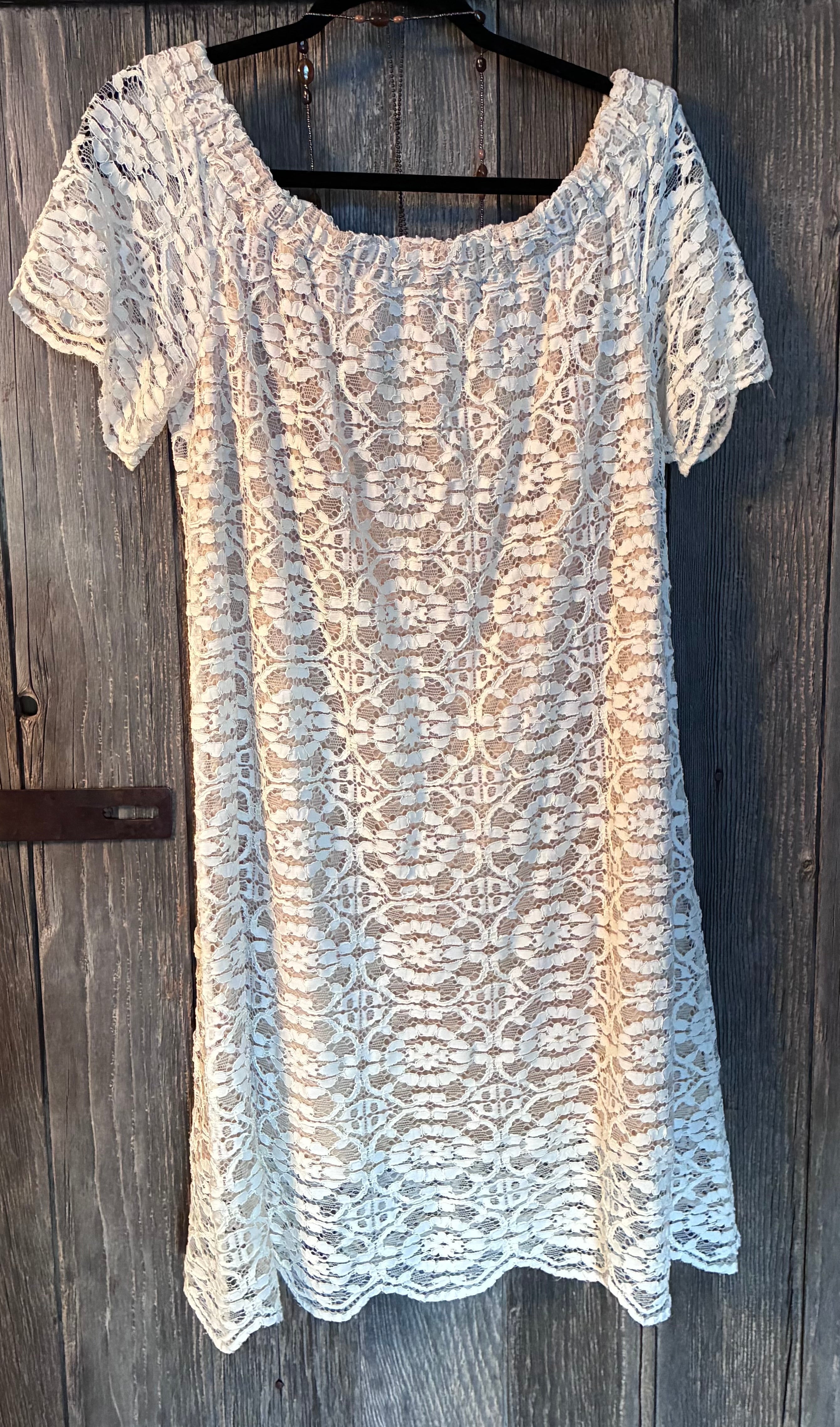 AUW Cream Lace Scallop Hem Shift Dress | Size 12 | Boho Bridal Cottage