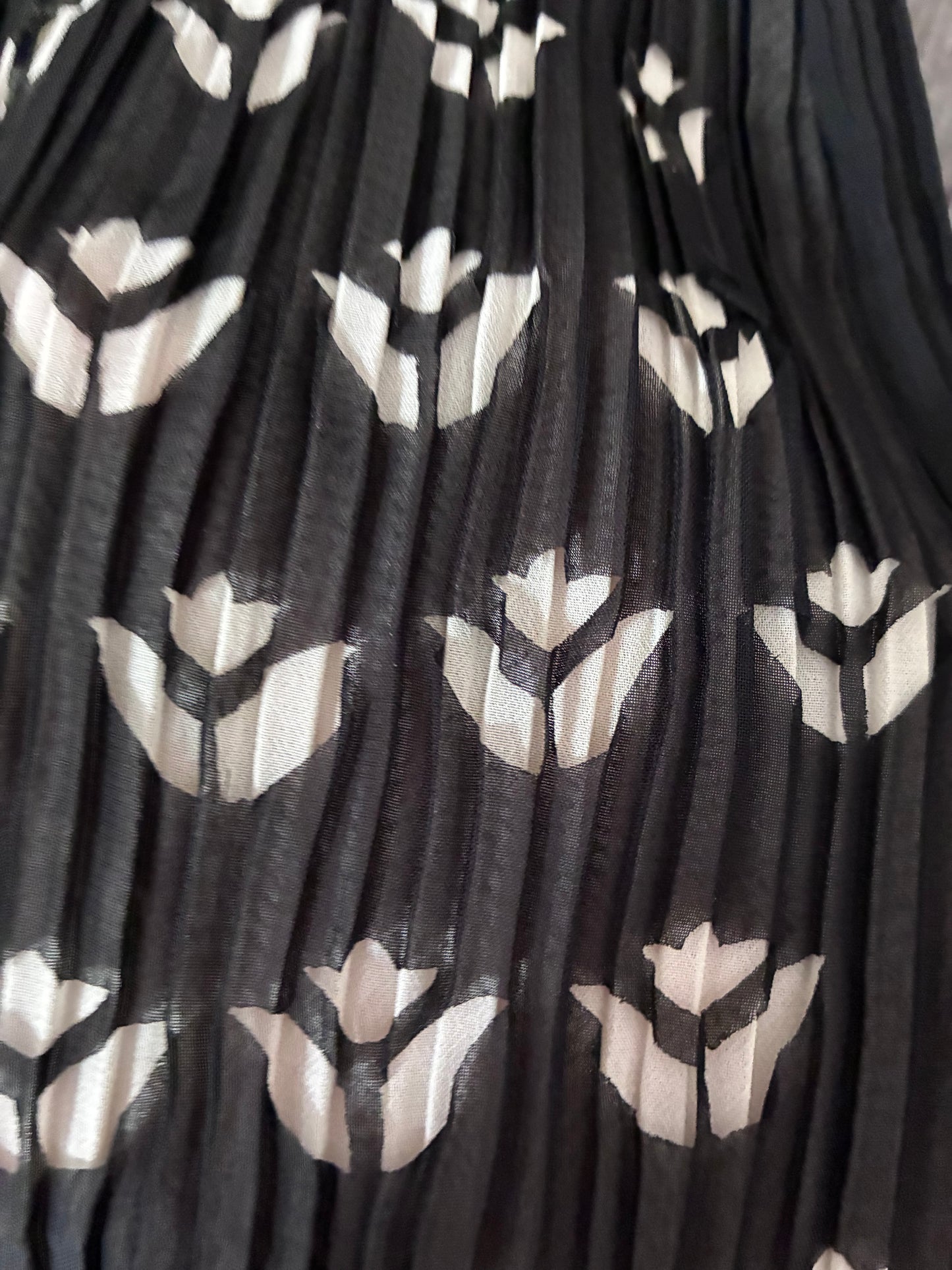 Michael K Designed in Italy Black Petal Appliqué Ruffle Blouse NWT