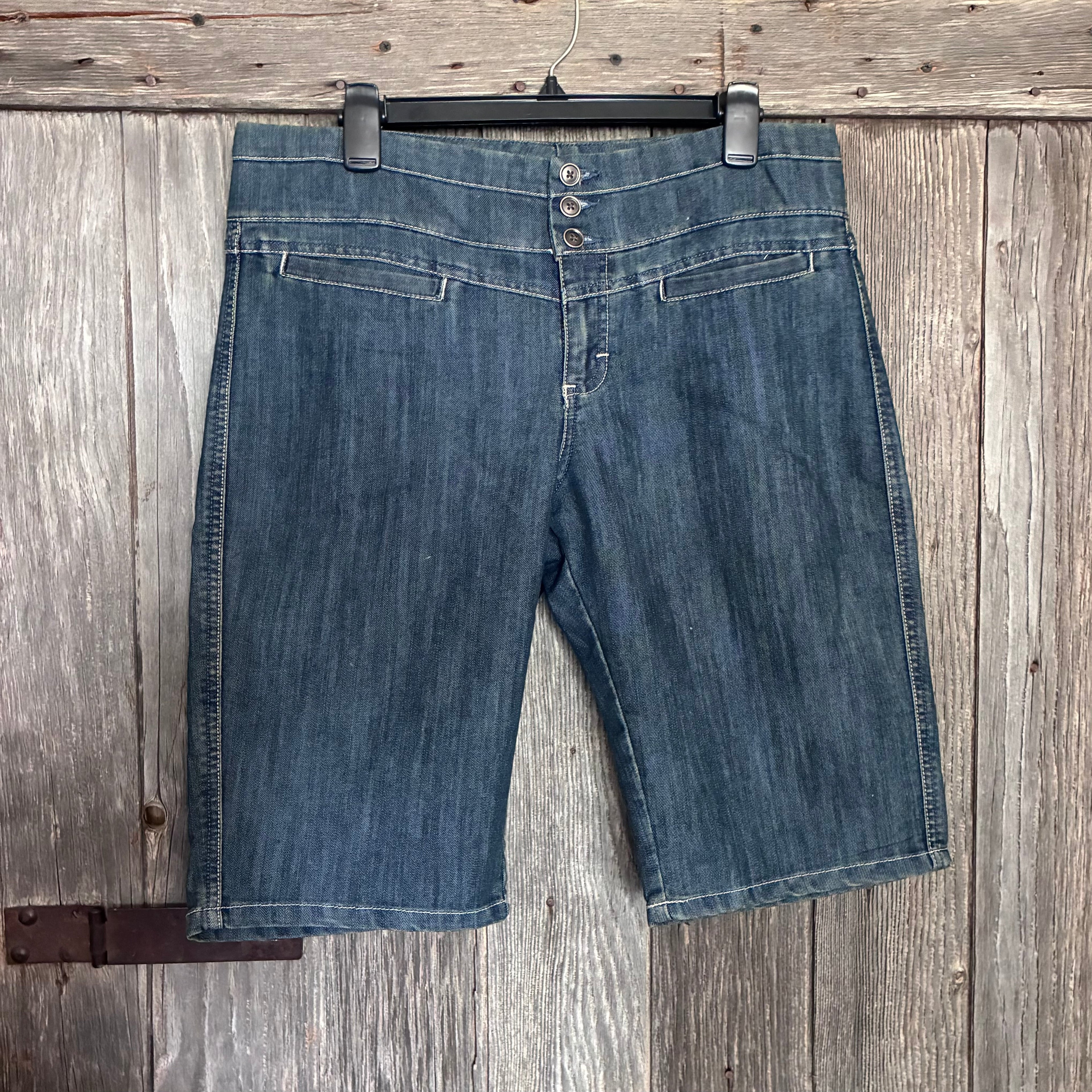 Lee One True Fit Bermuda Shorts – Size 12M