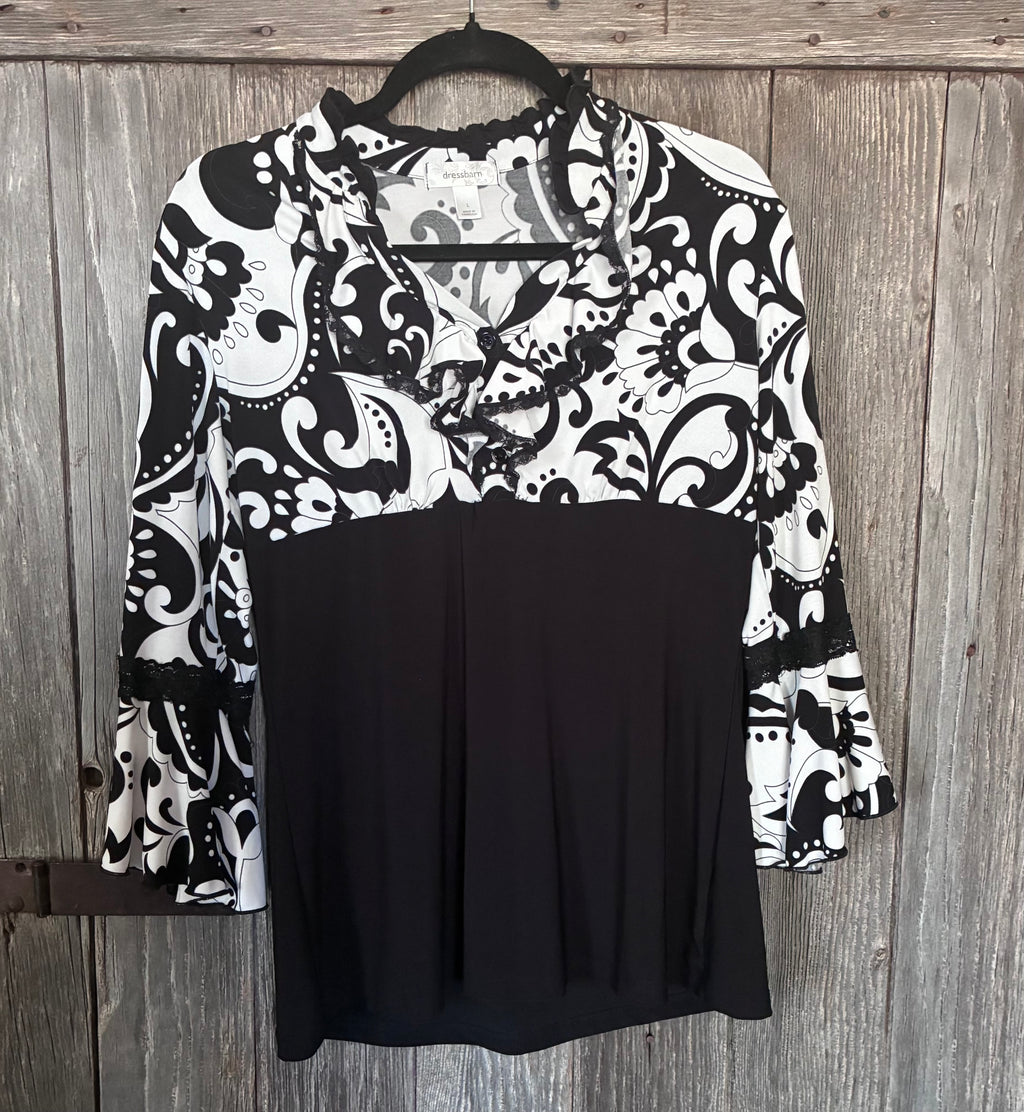 Dressbarn Black & White Paisley Print Bell Sleeve Top | Size L
