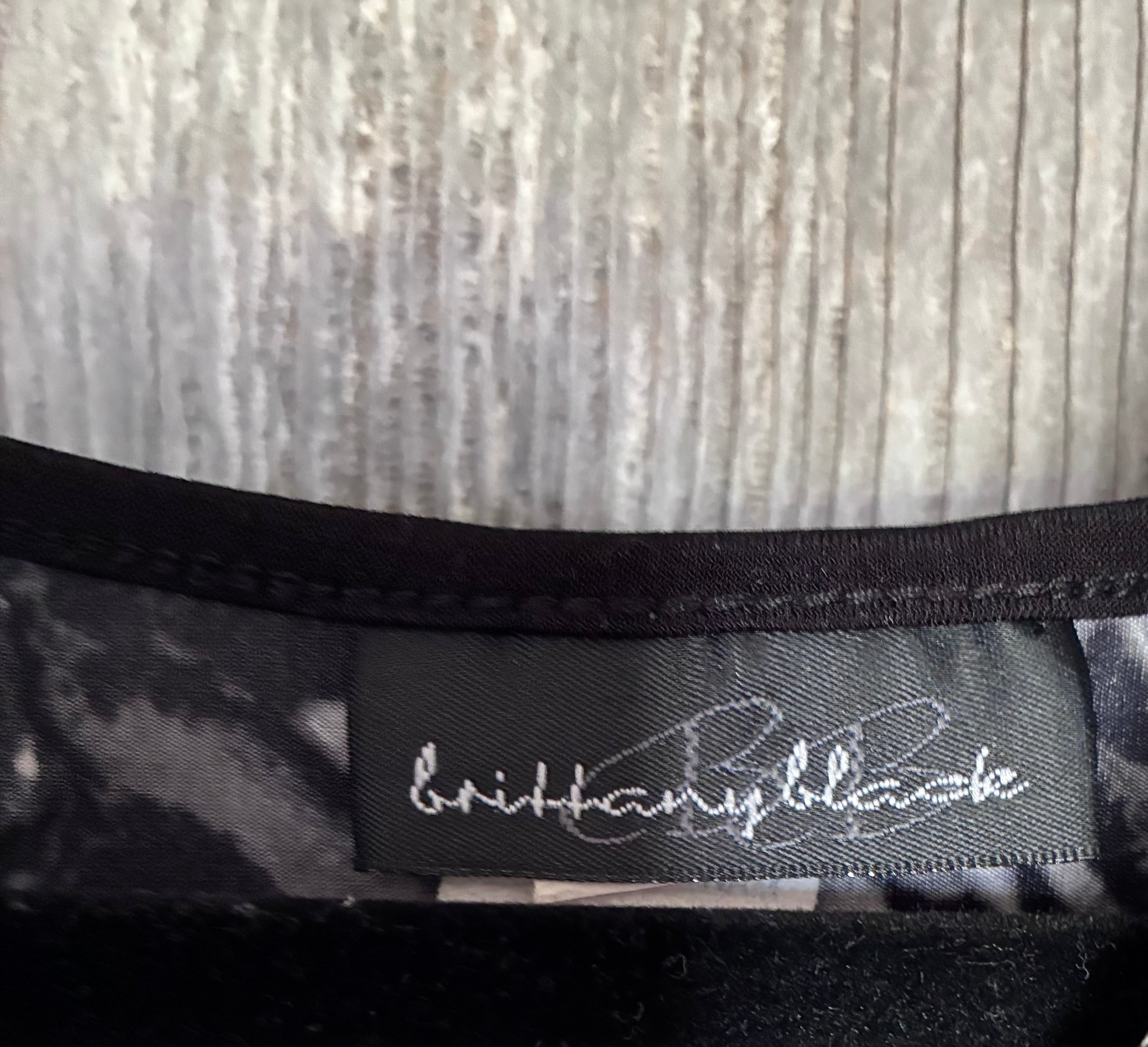 Brittany Black Abstract Print Embellished Top Size Large