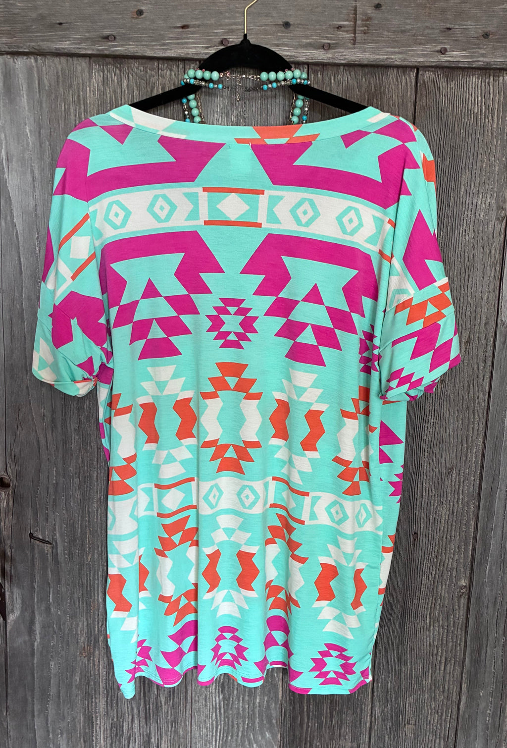 Sew In Love Aztec V-Neck Tee – Mint/Magenta/Orange (L)