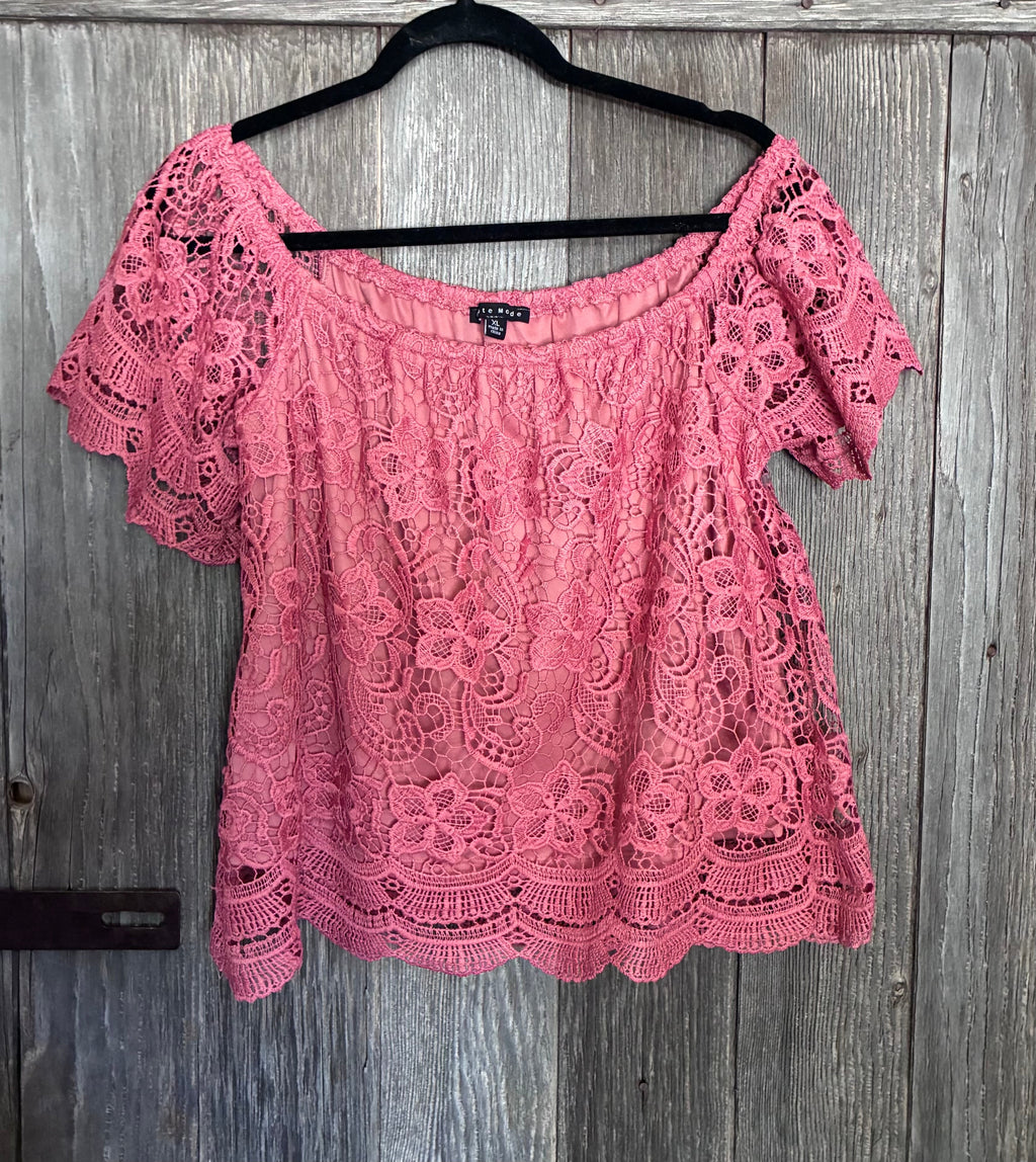 Cute Mode Coral Lace Off-Shoulder Top – XL